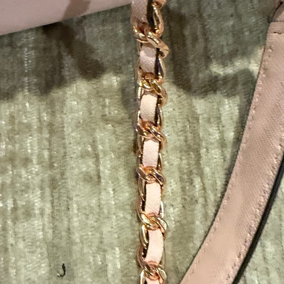 Michael Kors Blush Pink LacedScalloped Crossbody Bag 7 x 10 beautiful shape - Picture 4 of 10